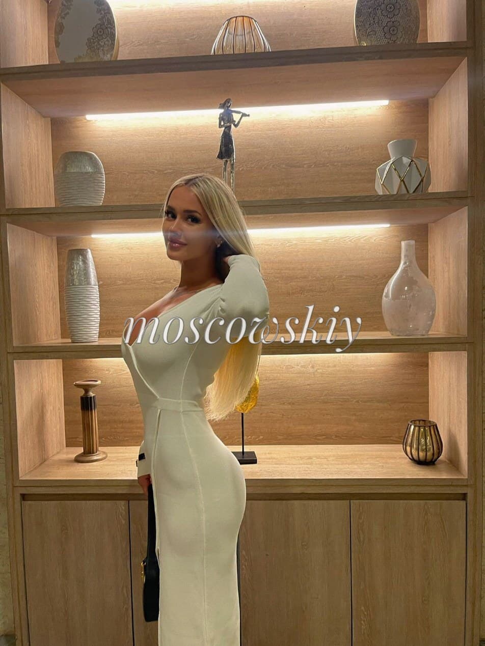 Кендал, эскорт-сопровождение в Москве