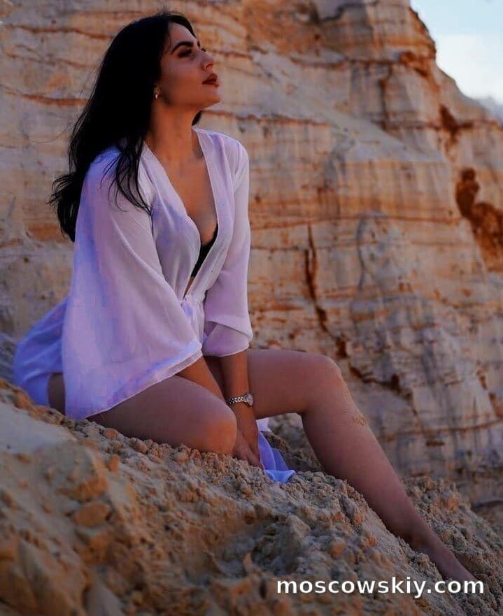 Liya 10