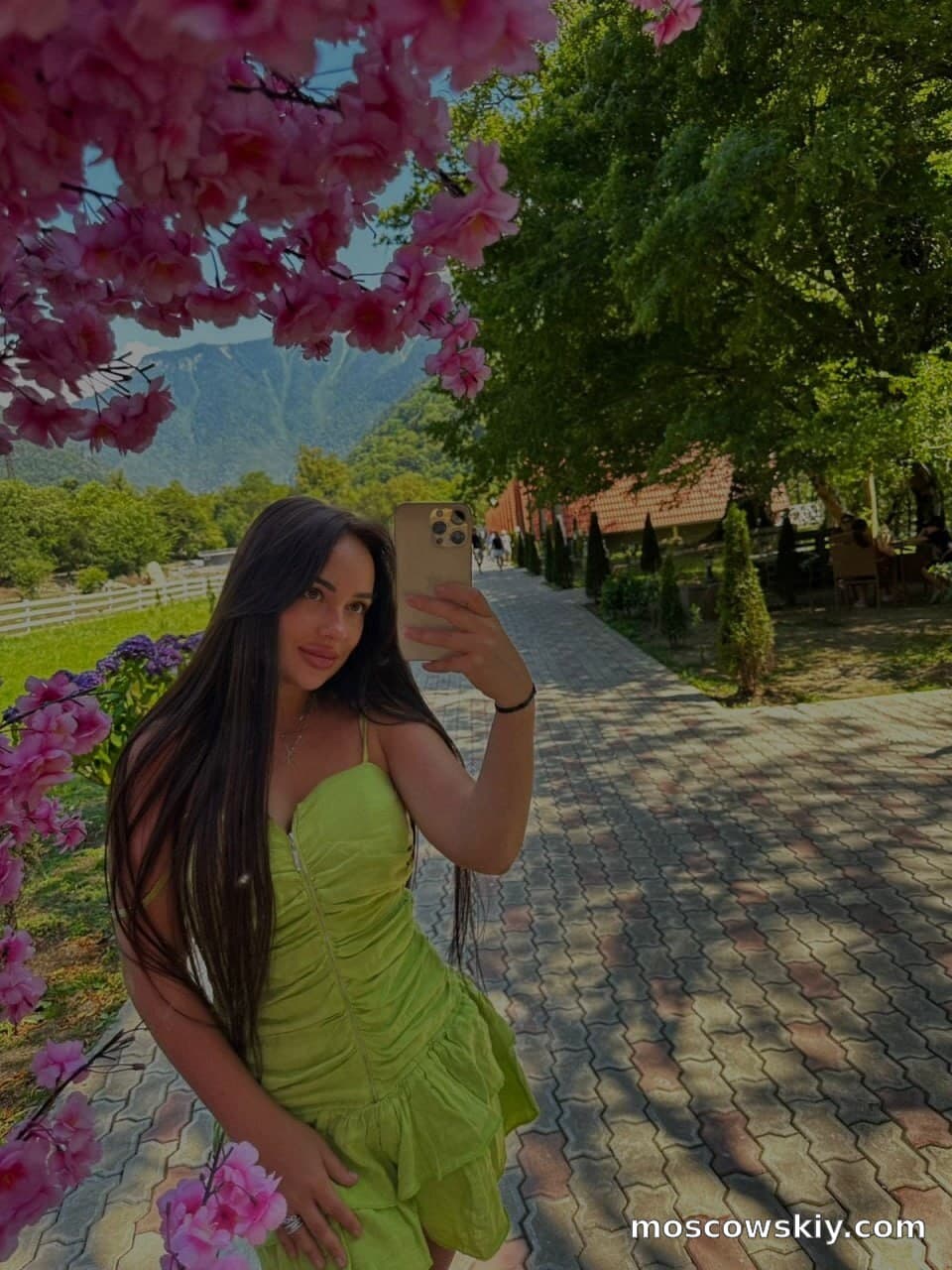 Leo 10