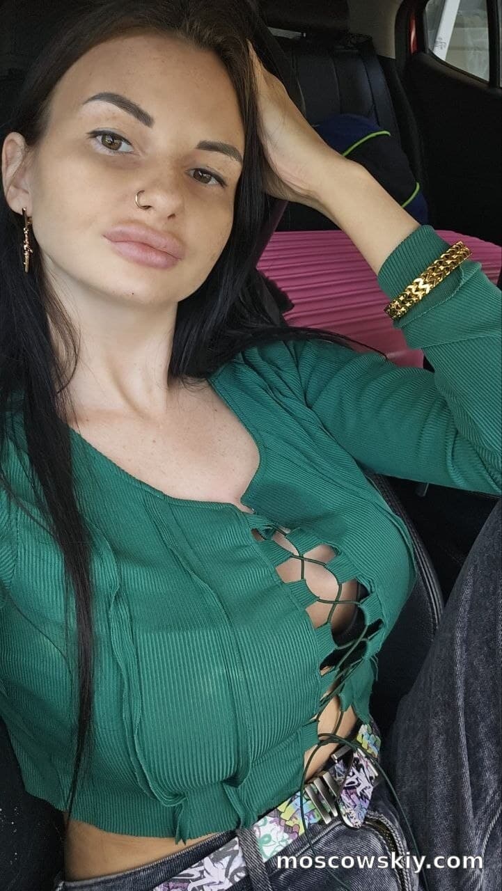 Dominika 9