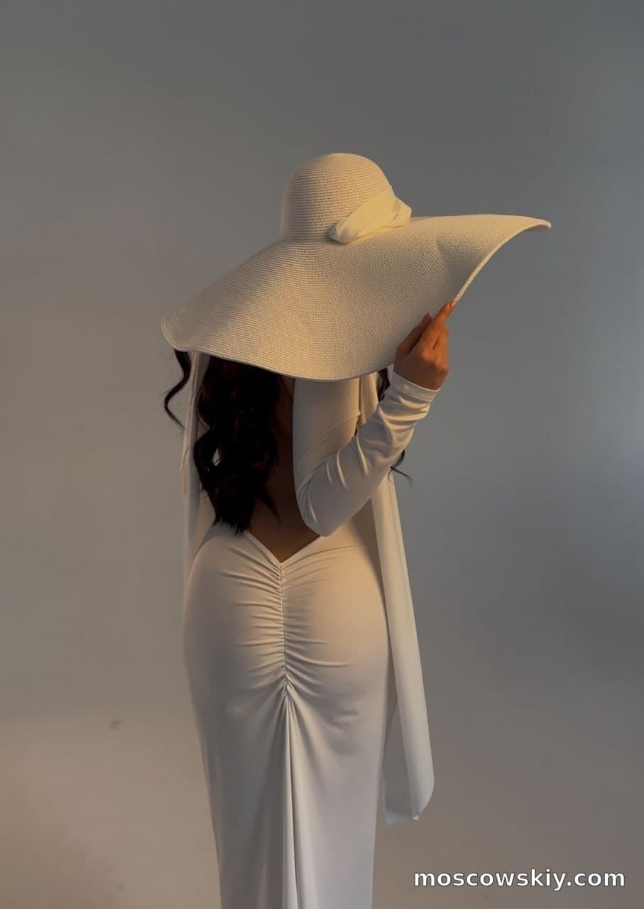 Leyla 7
